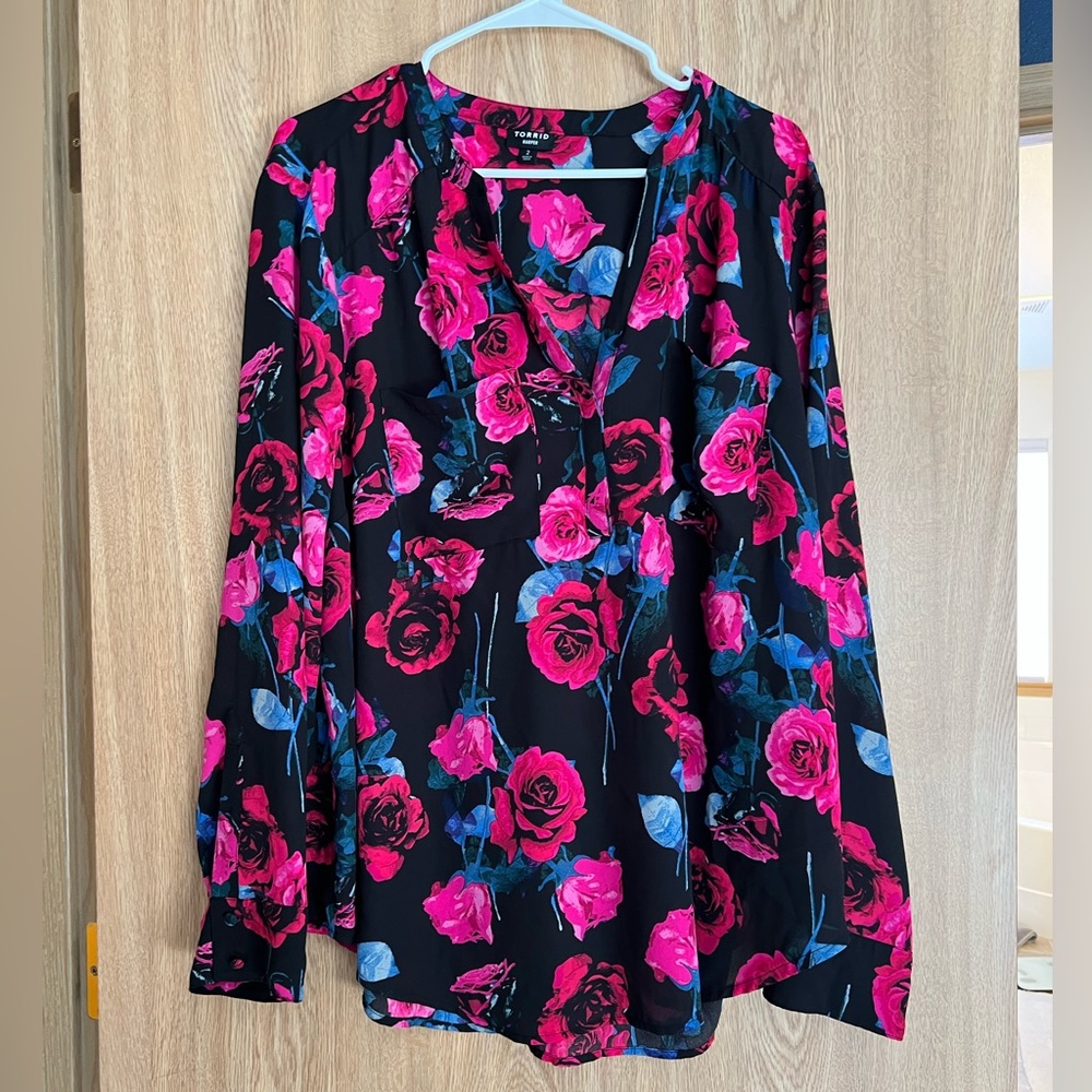 Torrid rose flower Harper blouse